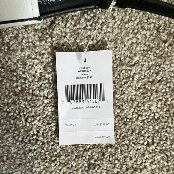 Kate Spade Black and White Crossbody Bag with Elegant Design - Picture 5 of 6